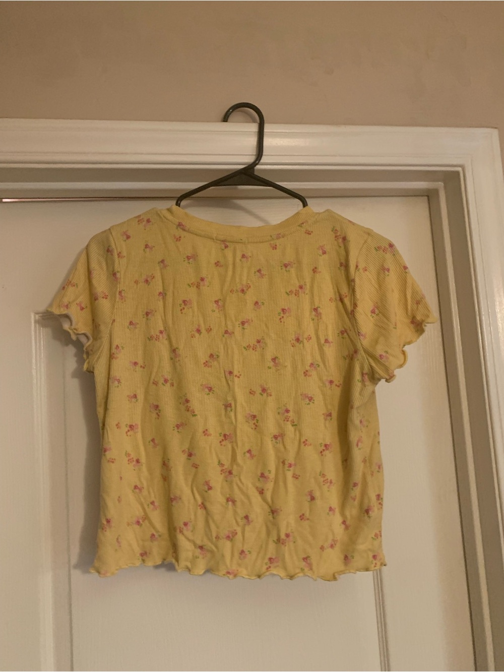 Yellow Floral Ruffle Hem Tee - Picture 2 of 3